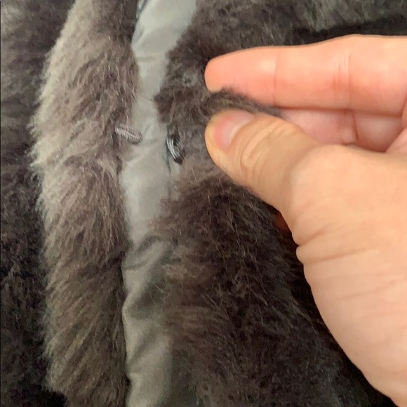 NWT Zara kids faux fur vest sz 11-12 - Picture 4 of 4